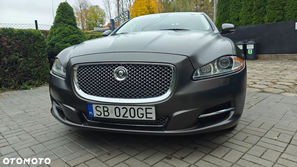 Jaguar XJ - 20