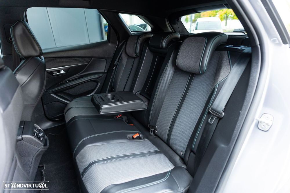 Peugeot 3008 1.6 Hybrid Allure e-EAT8 - 25