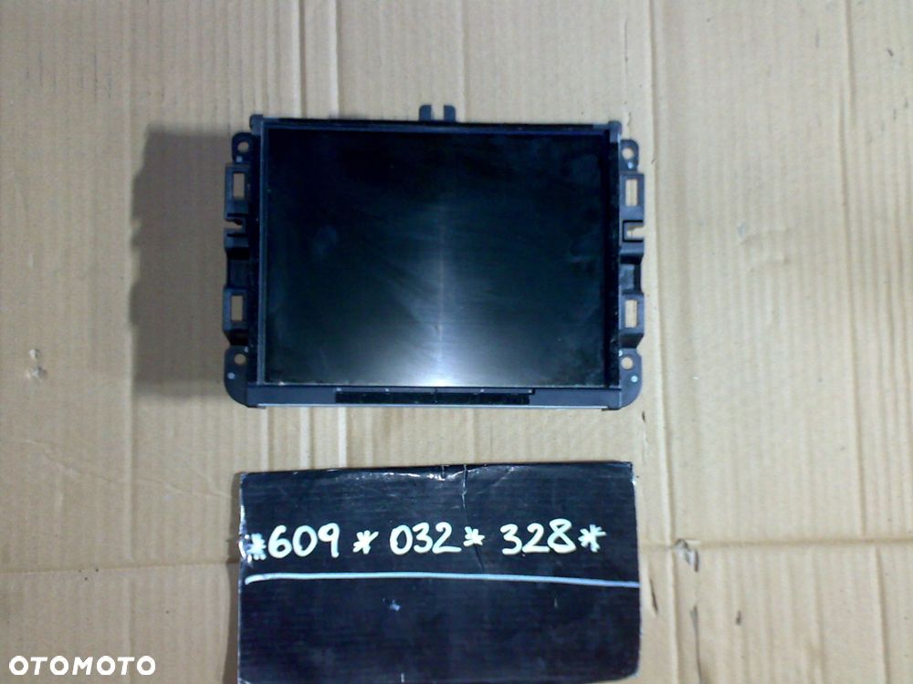 jeep cherokee kl 2014 - wyświetlacz radio panel harman navi monitor - 2