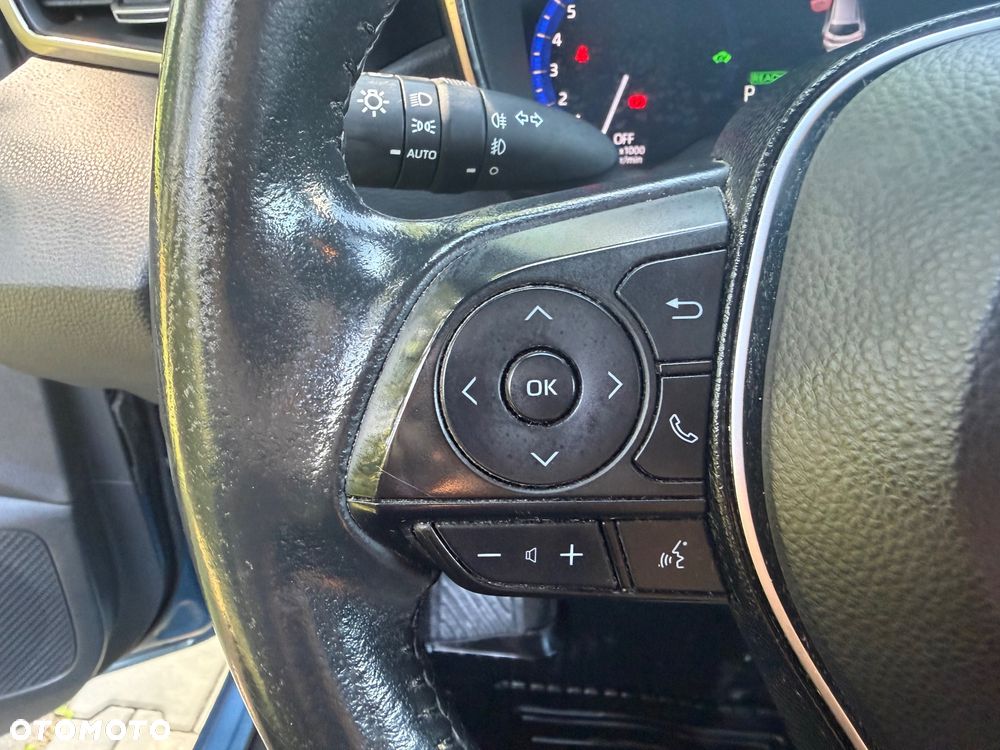 Toyota Corolla 1.8 Hybrid Comfort - 18