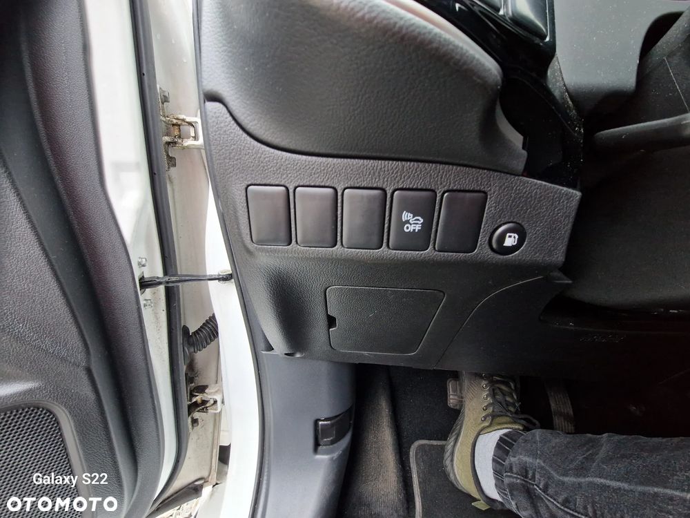 Mitsubishi Outlander - 31