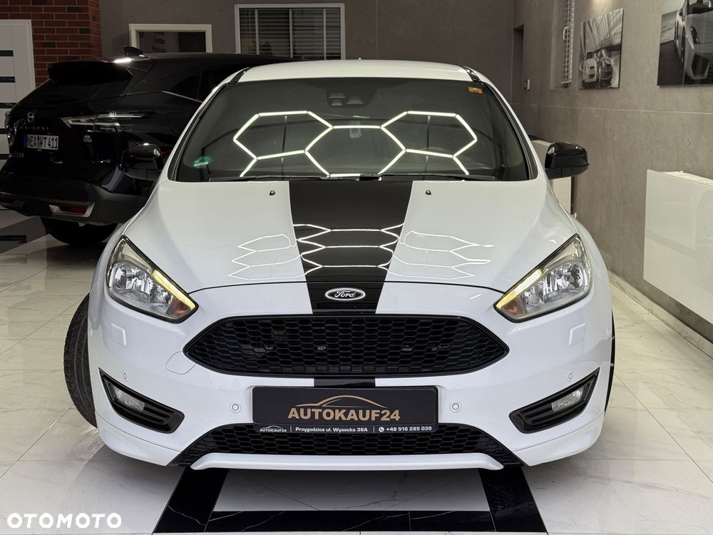 Ford Focus 1.5 TDCi DPF Start-Stopp-System ST-Line - 5