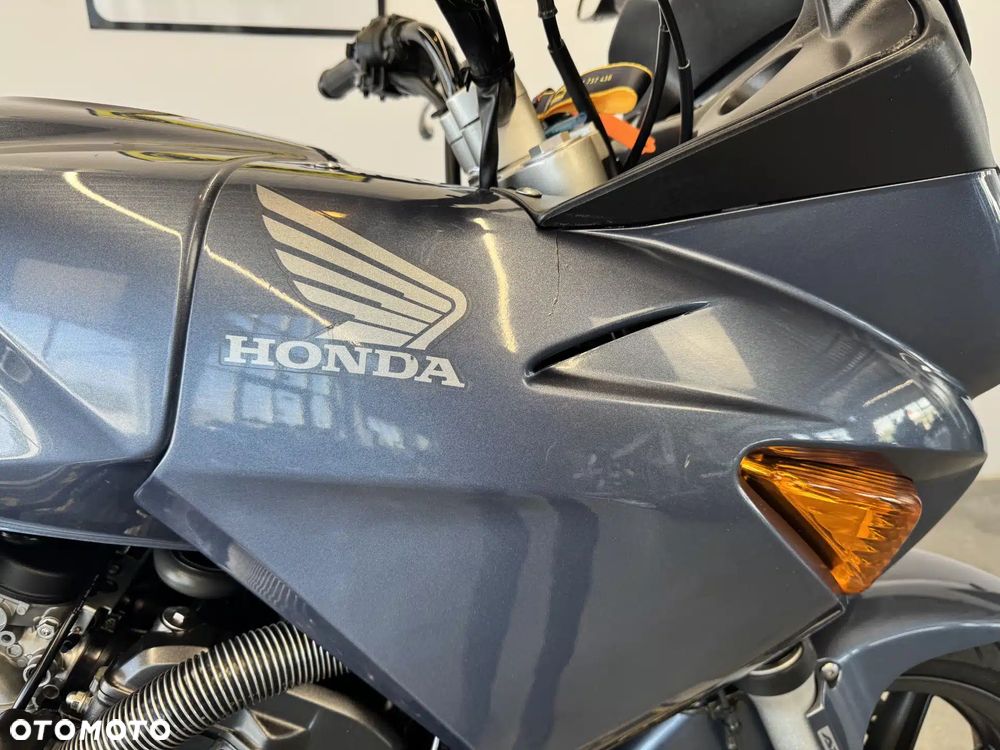 Honda CBF - 11