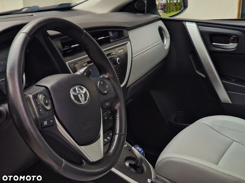 Toyota Auris - 7