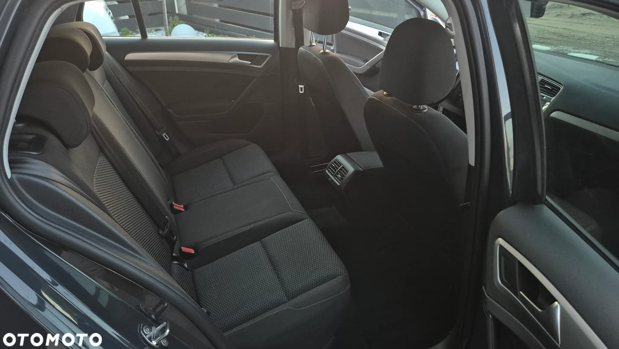 Volkswagen Golf VII 1.6 TDI BMT Trendline - 18