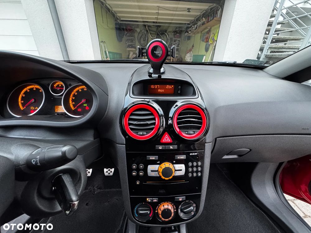 Opel Corsa 1.4 16V Sport - 10