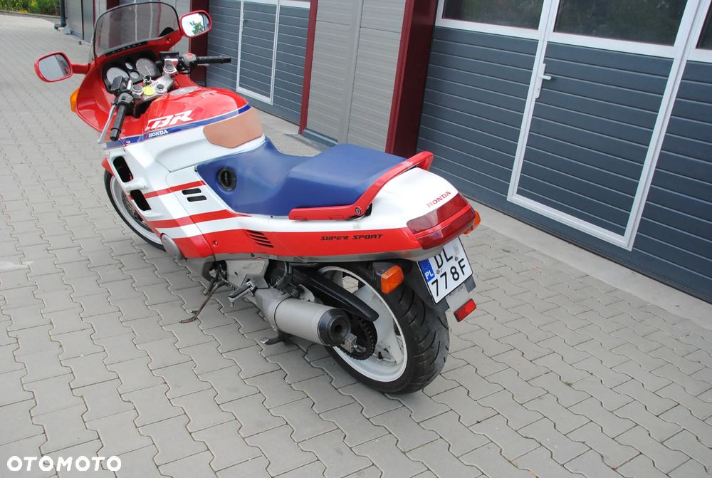 Honda CBR - 5