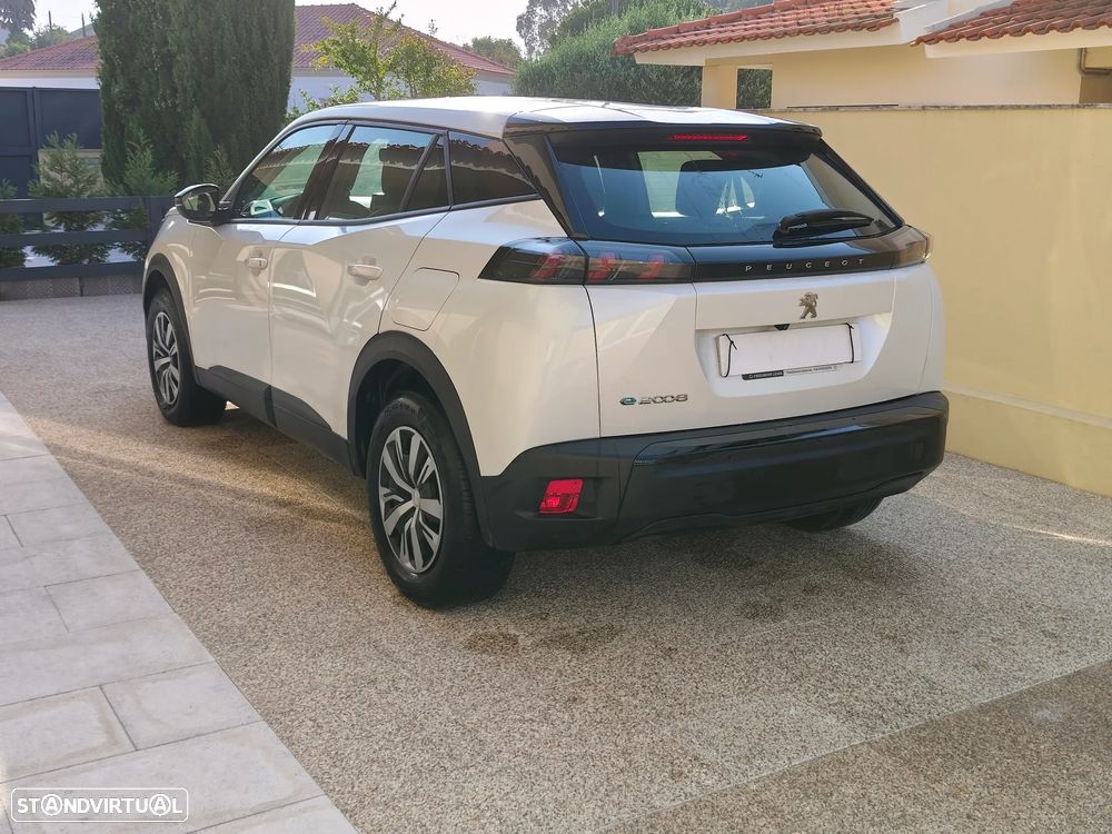 Peugeot e-2008 50 kWh Active Pack - 7