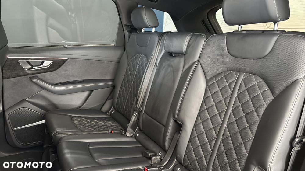 Audi Q7 50 TDI mHEV Quattro S Line Tiptr - 17
