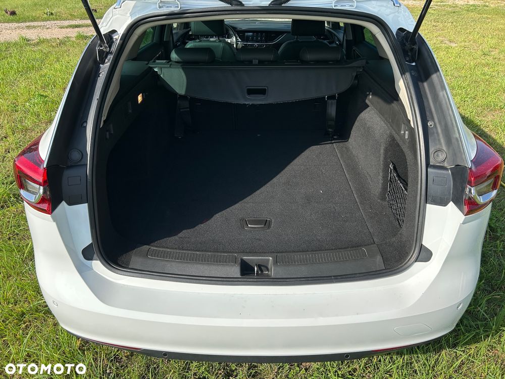 Opel Insignia - 15