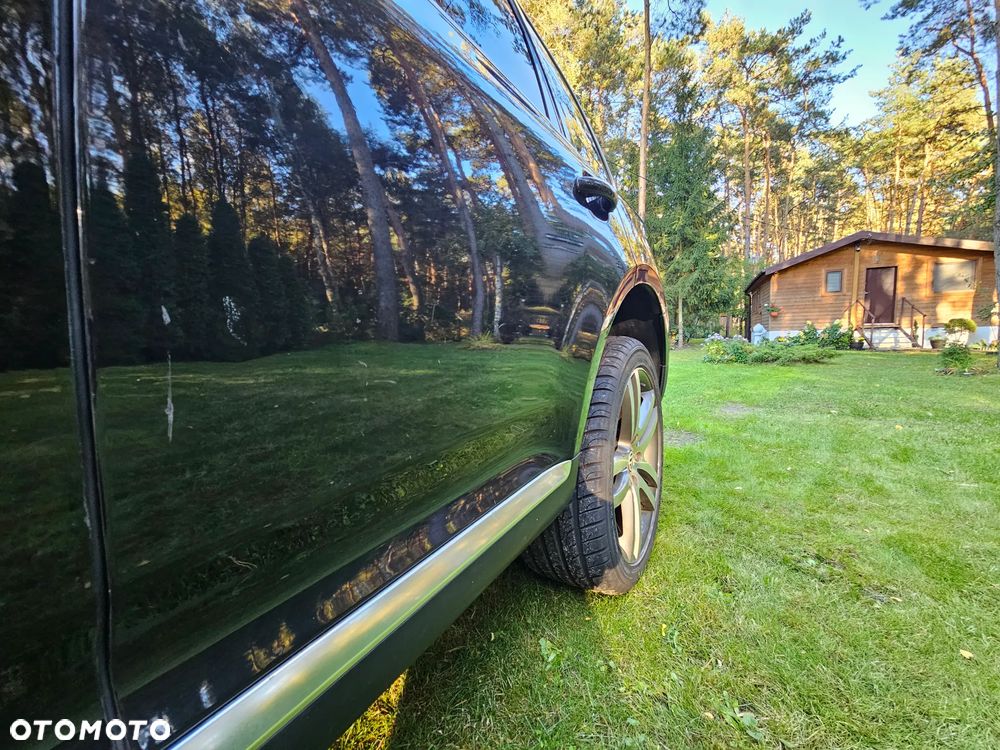 Volkswagen Touareg - 20