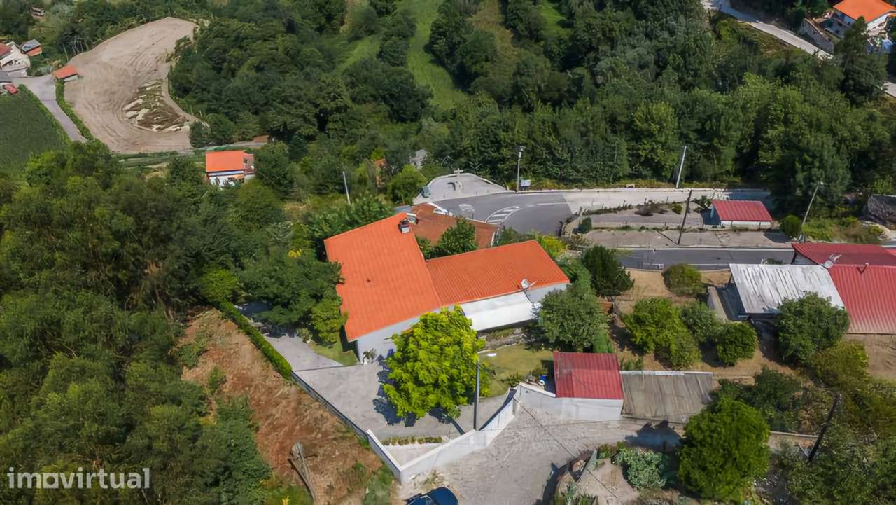 REFÚGIO ISOLADA ÀS PORTAS DO GERÊS: Natureza, privacidade e vistas. - Grande imagem: 2/26