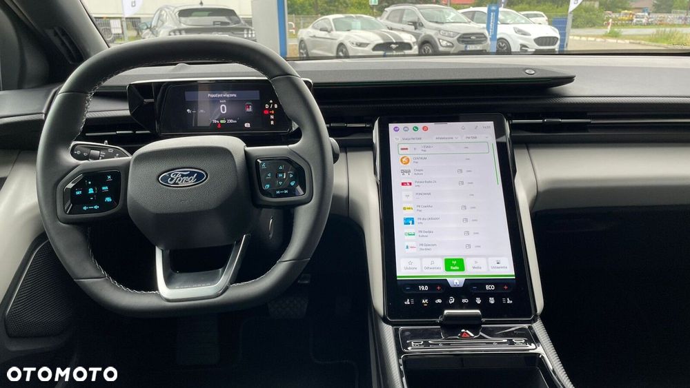 Ford Explorer - 29