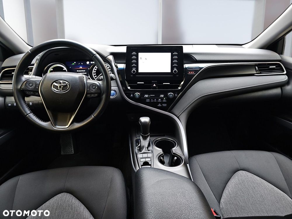 Toyota Camry 2.5 Hybrid Comfort CVT - 11