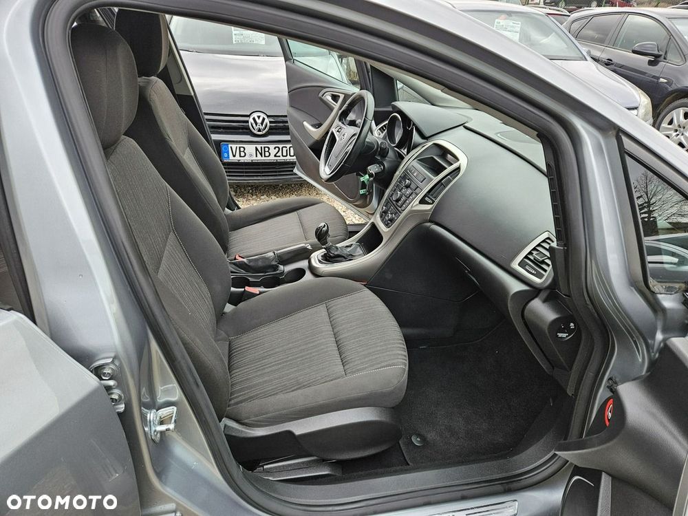 Opel Astra - 10