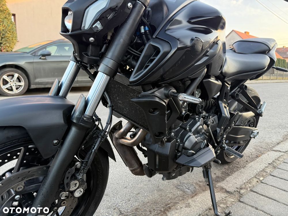 Yamaha MT - 19