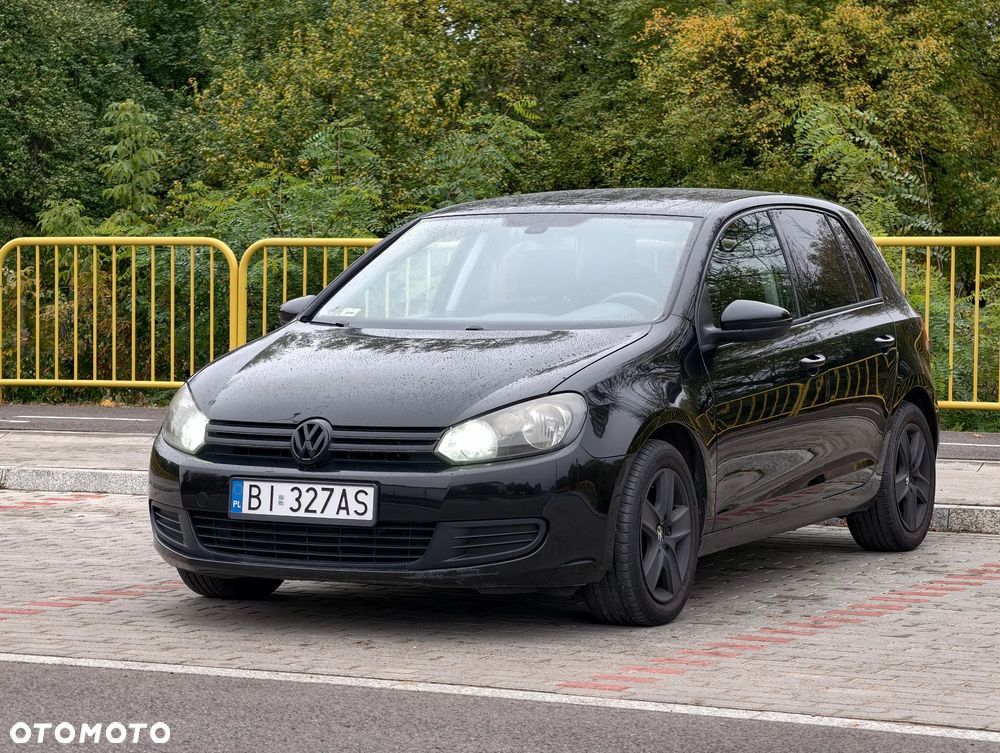 Volkswagen Golf - 1