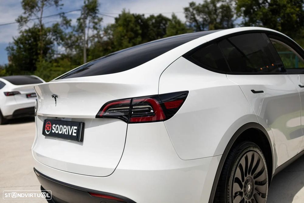 Tesla Model Y Standard - 20