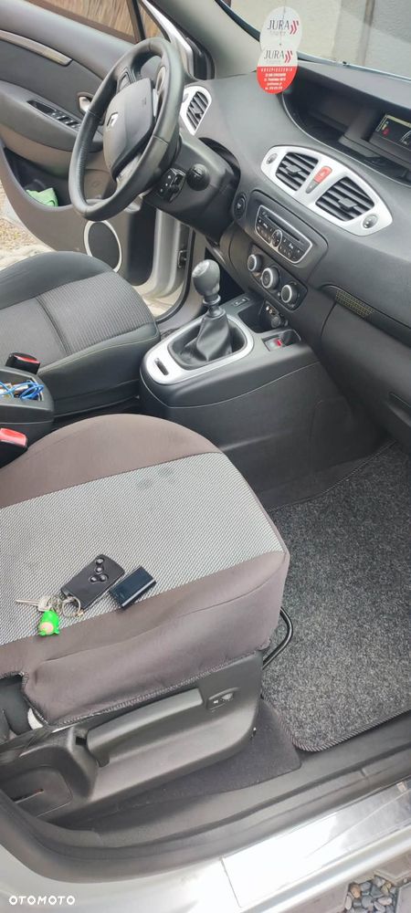 Renault Scenic 1.6 16V Authentique - 7