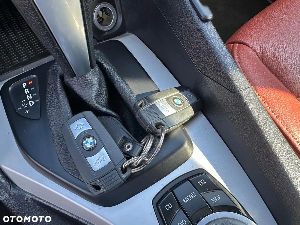 BMW X1 xDrive20d - 14