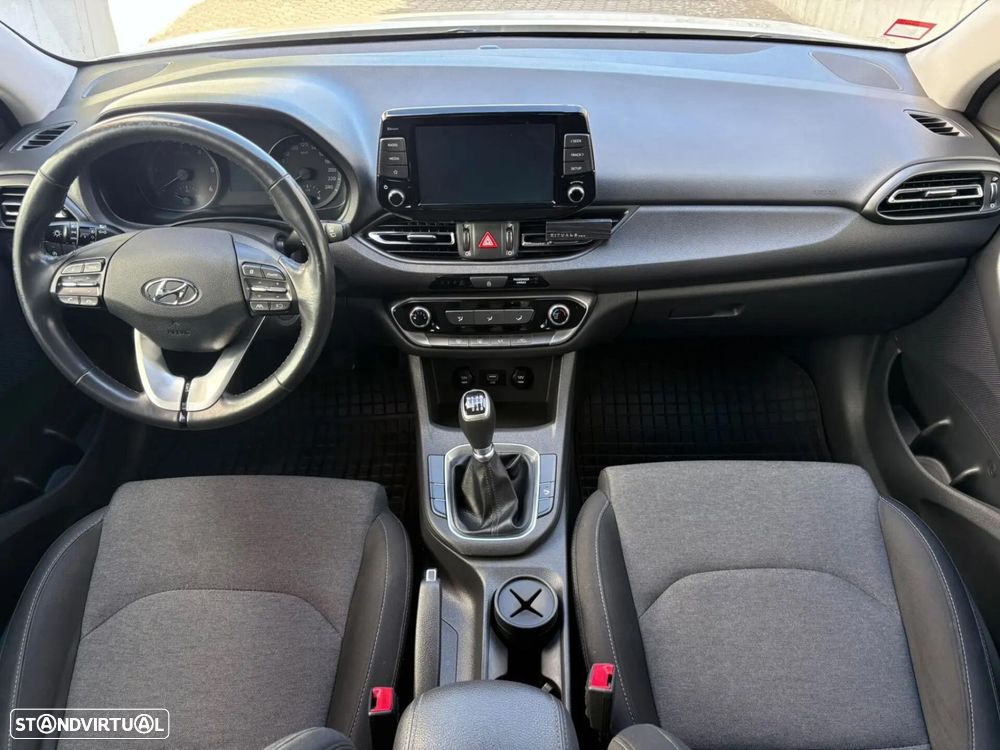 Hyundai i30 1.6 CRDi STyle Plus - 7