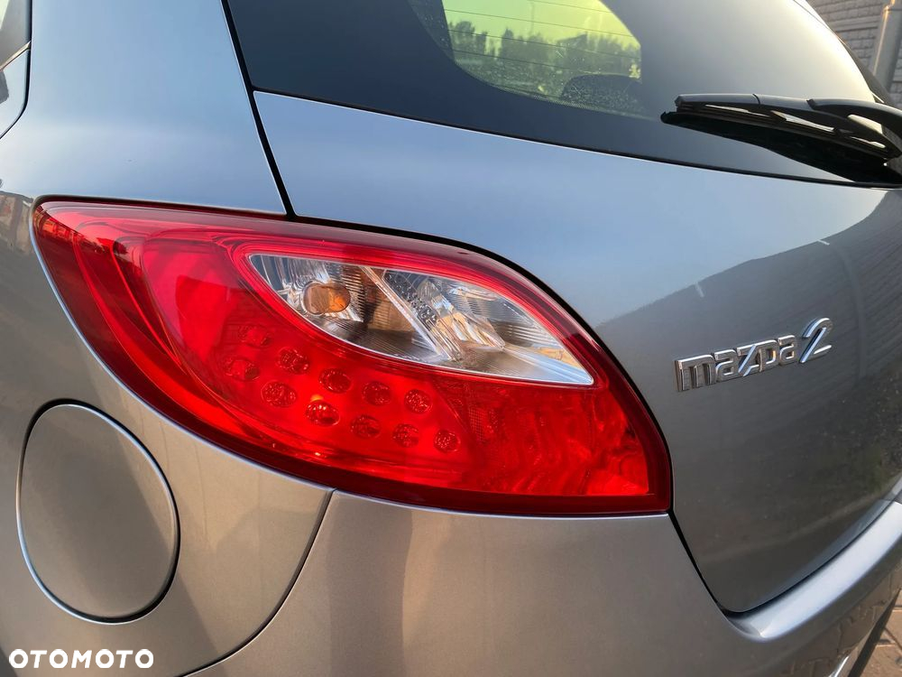 Mazda 2 1.3 Exclusive + - 17