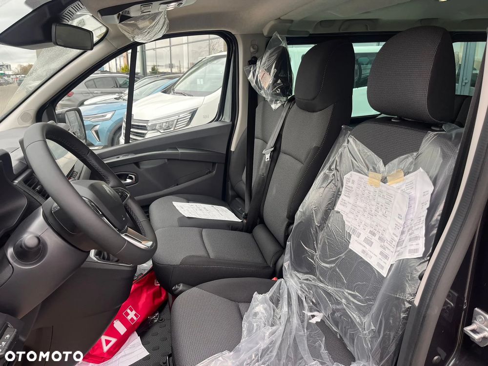 Renault Trafic 2.0 dCi - 14