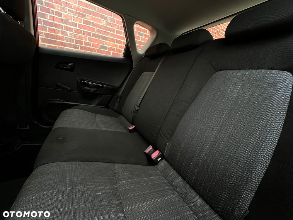 Kia Ceed - 17