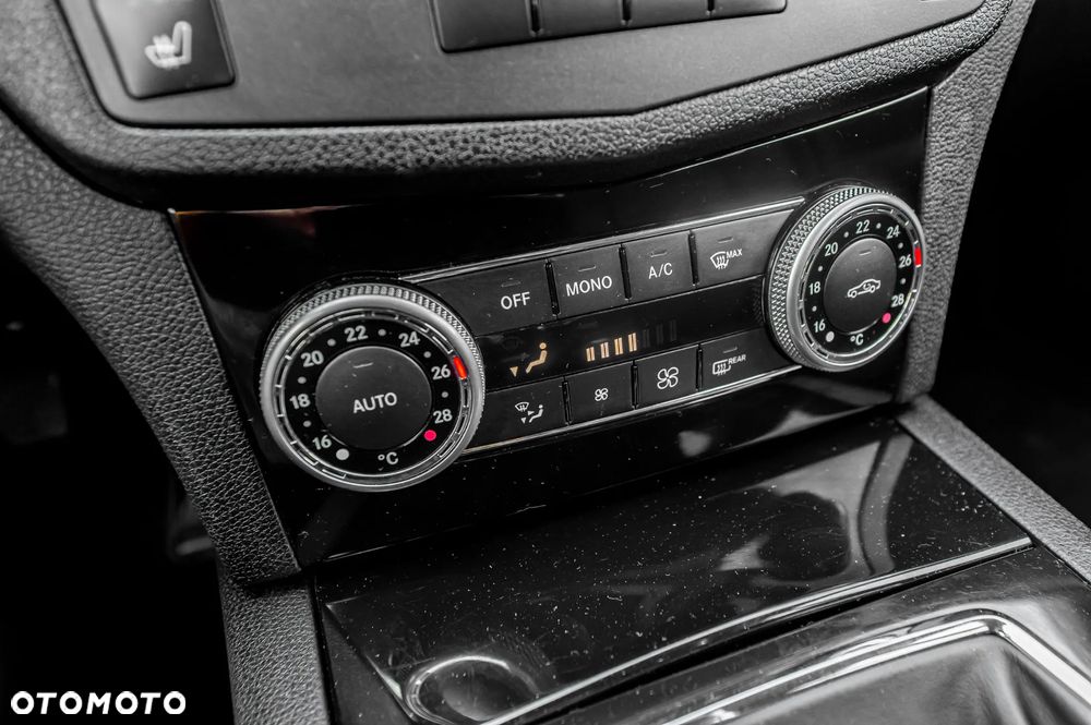 Mercedes-Benz Klasa C 200 Kompressor Avantgarde - 34