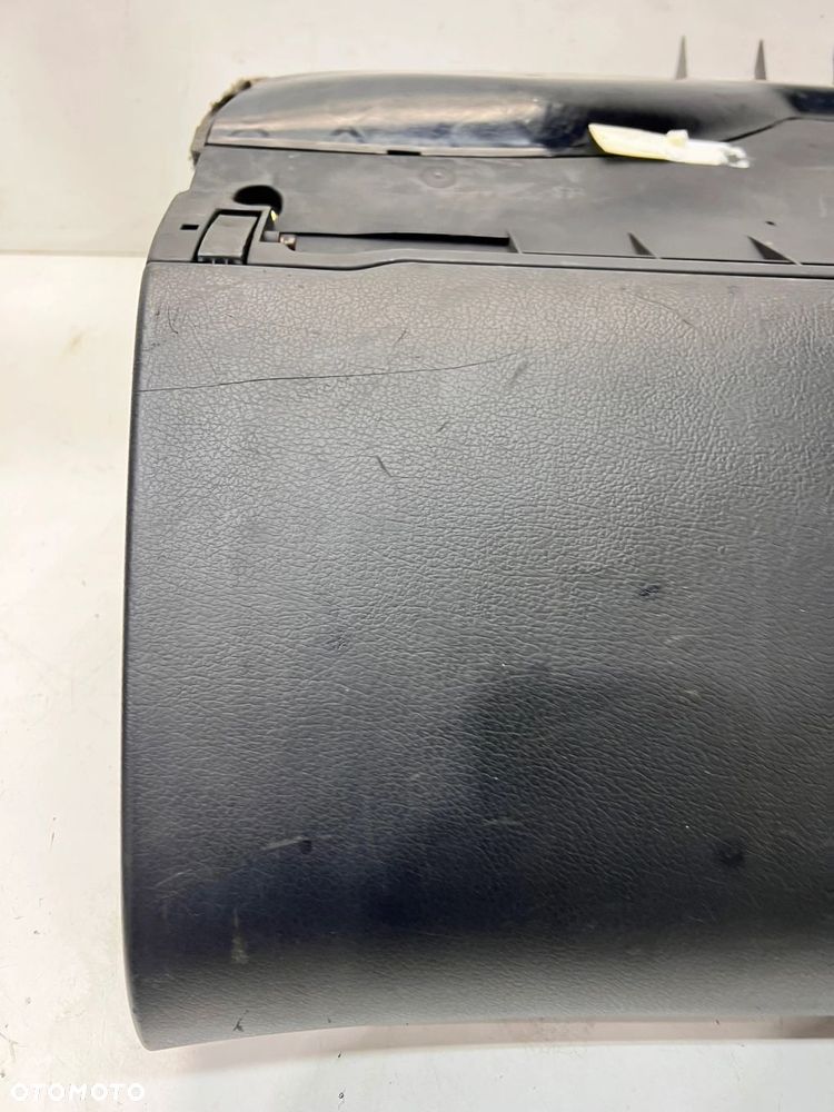 SCHOWEK PASAŻERA AUDI A4 B6 B7 8E1857035 1/25 - 3