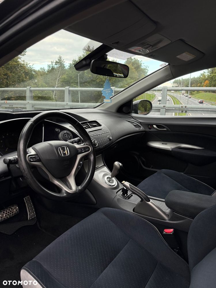 Honda Civic 1.8 Comfort - 8