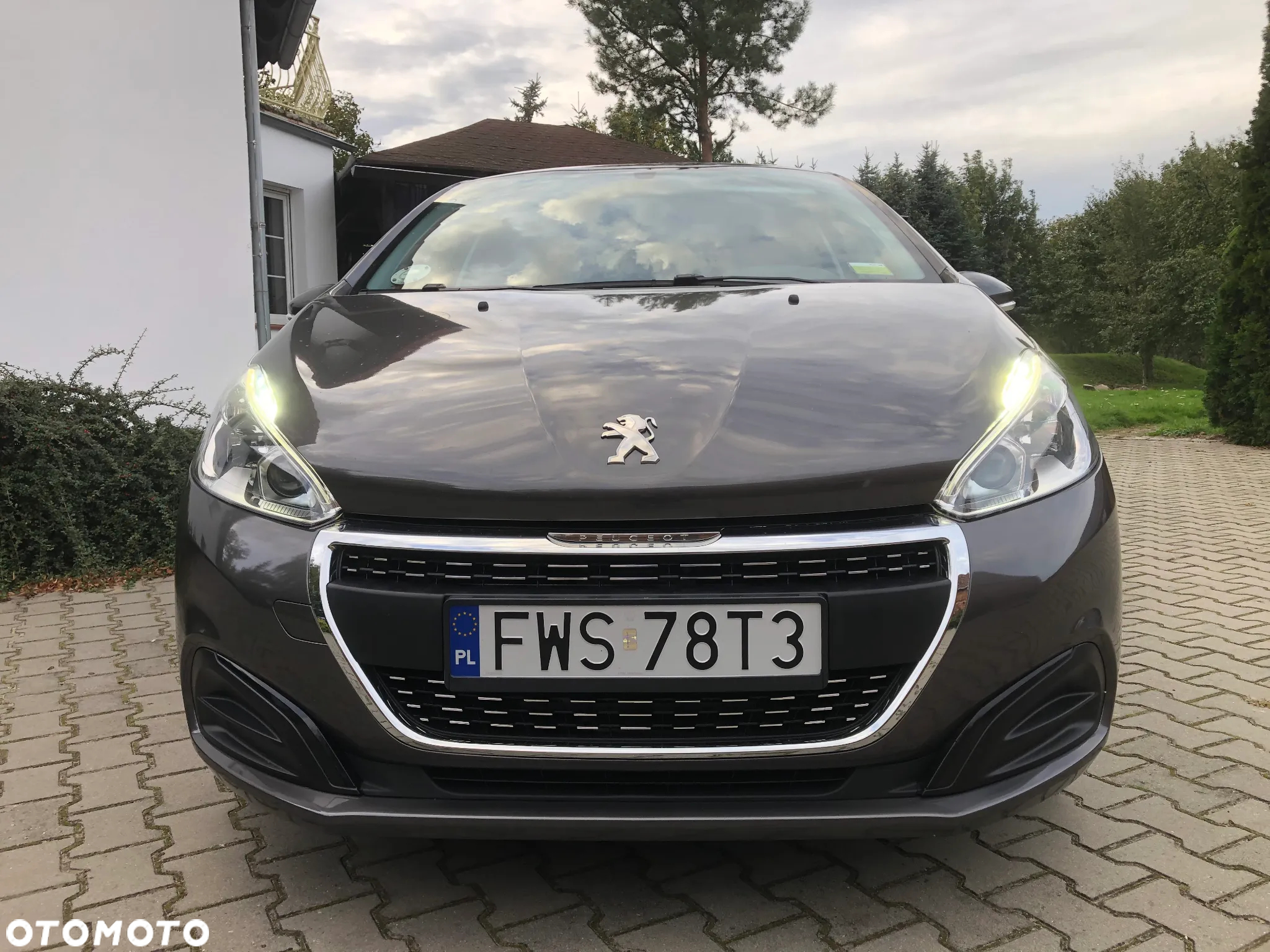 Peugeot 208 PureTech 82 Start & Stop Allure - 4