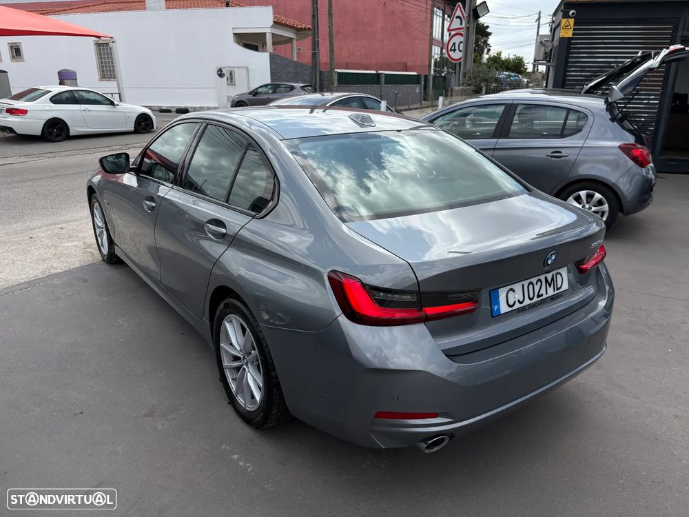 BMW 320 e Line Luxury Auto - 3