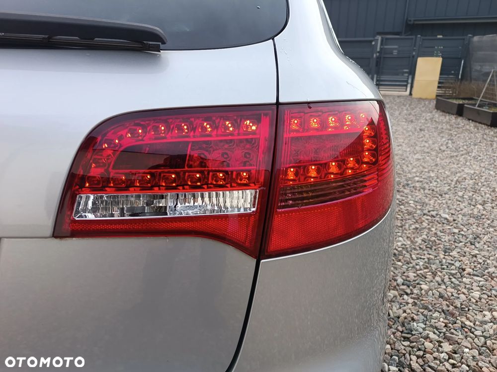 Audi A6 Avant - 16