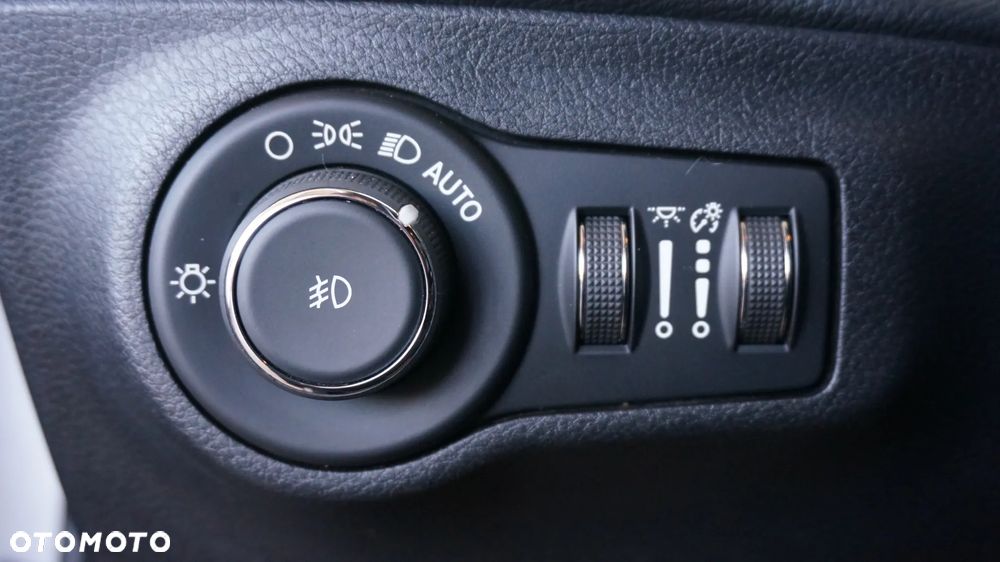 Jeep Compass - 23