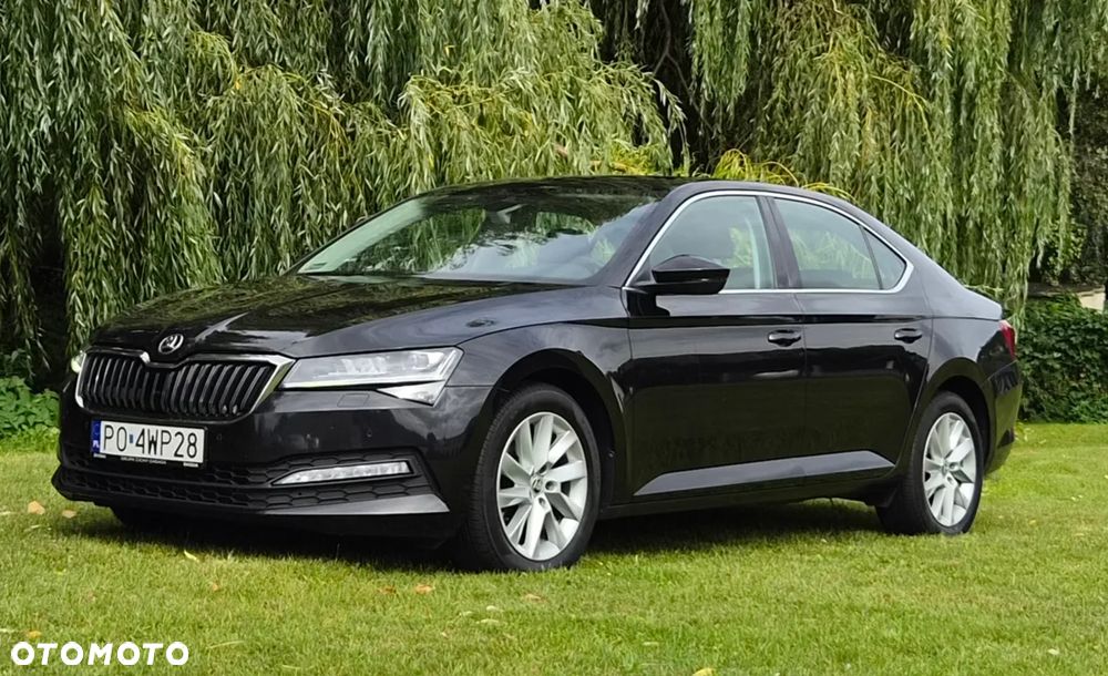 Skoda Superb 2.0 TDI SCR Ambition DSG - 2