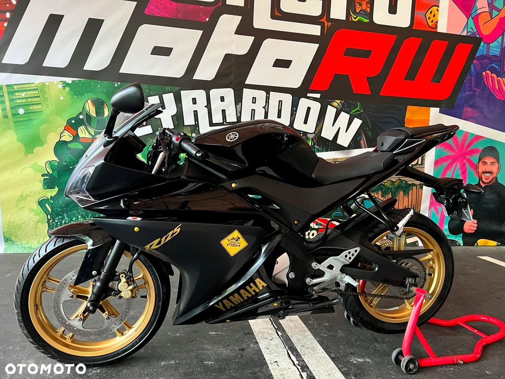 Yamaha YZF - 3