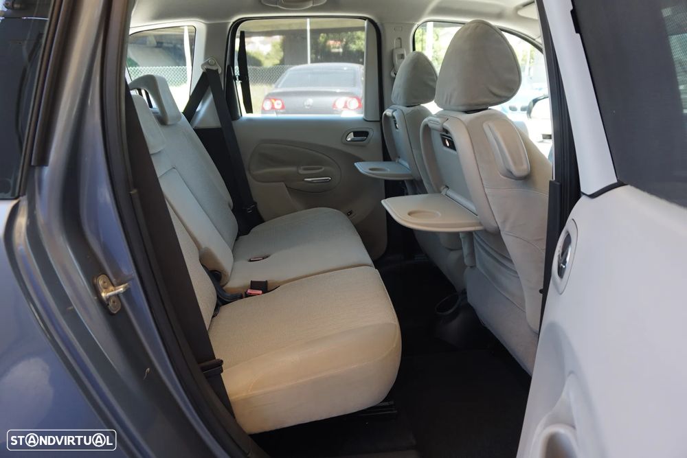 Citroën C3 Picasso 1.6 HDi Exclusive Airdream - 25