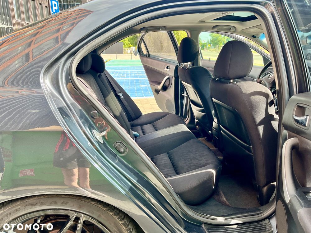 Honda Accord 2.0 Executive - 8