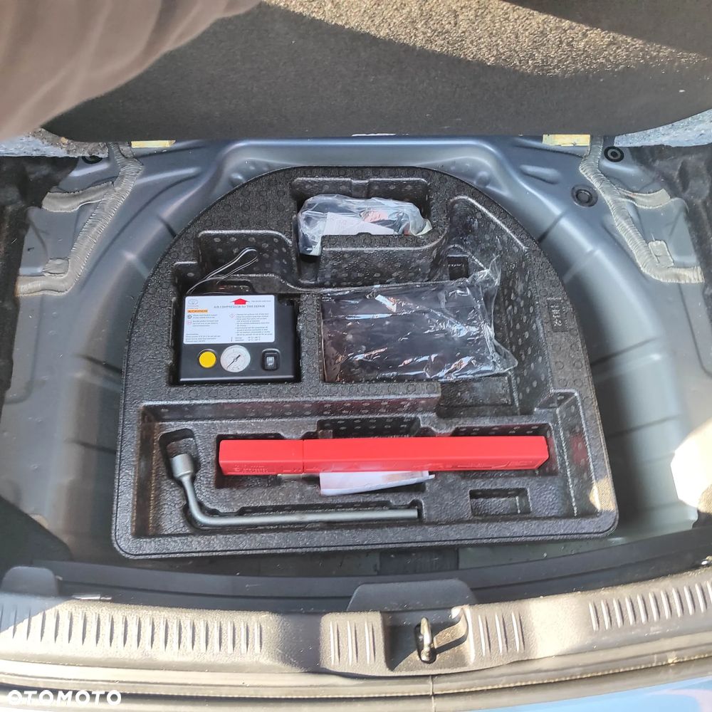 Toyota Auris 1.2 T Dynamic - 14