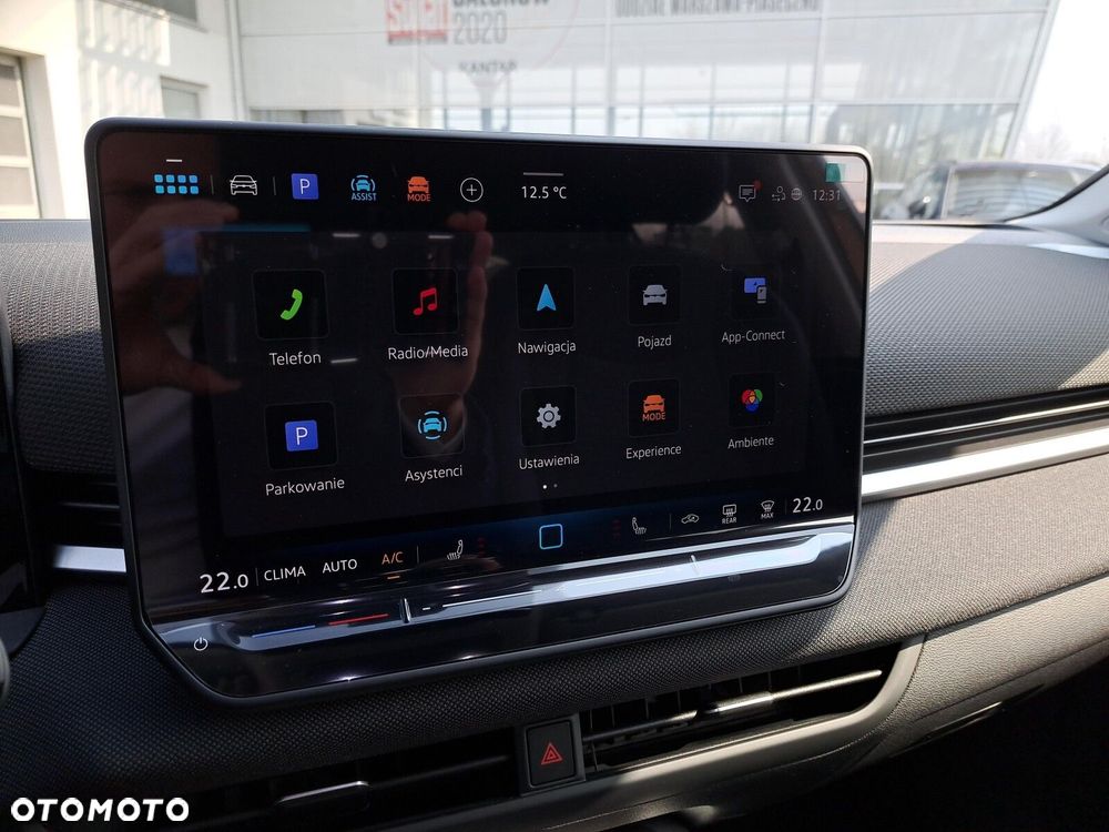 Volkswagen T-Roc 1.5 eTSI Life DSG - 27