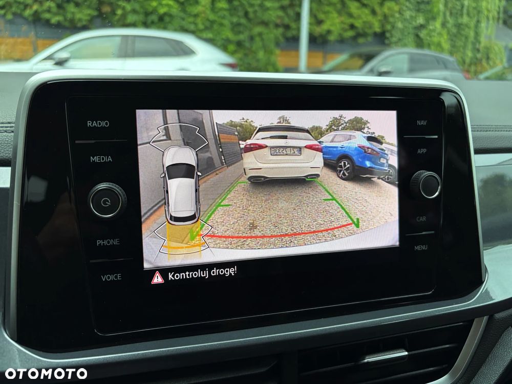 Volkswagen T-Roc - 29