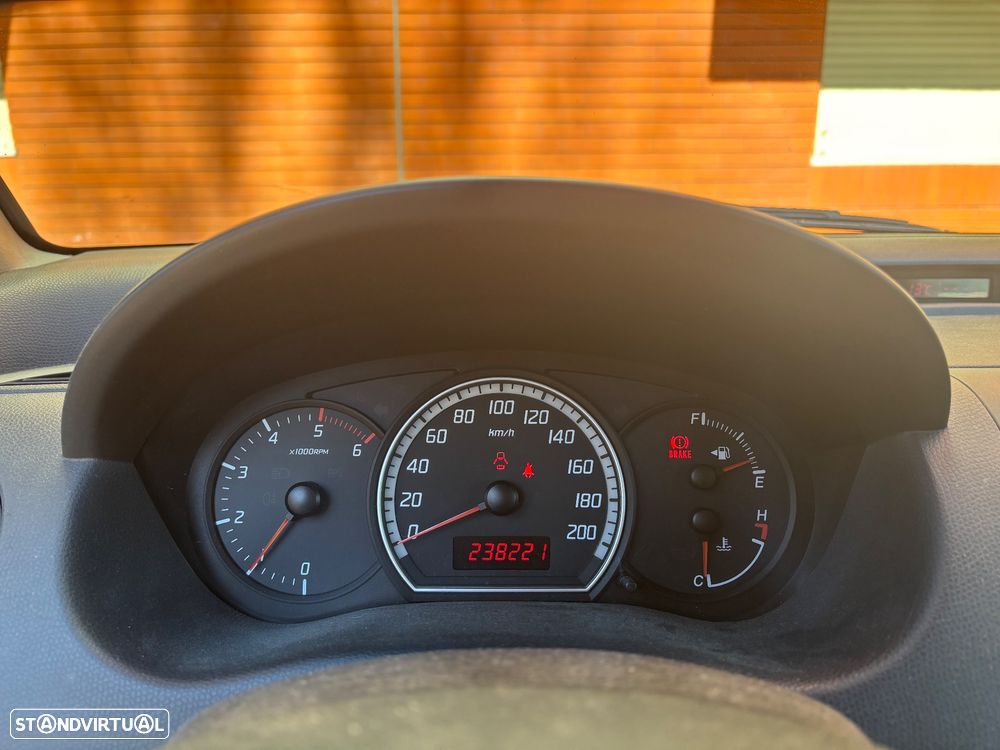 Suzuki Swift 1.3 DDiS GL - 5