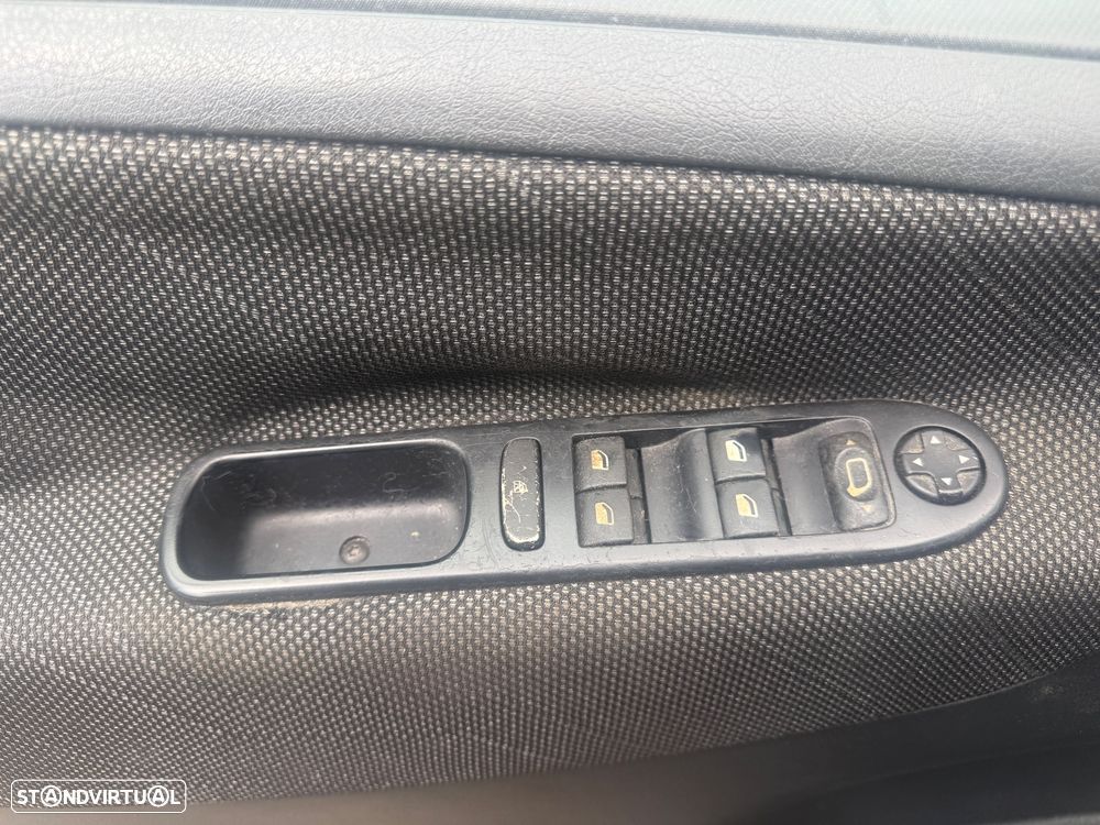 Peugeot 207 SW 1.4 Sport - 26
