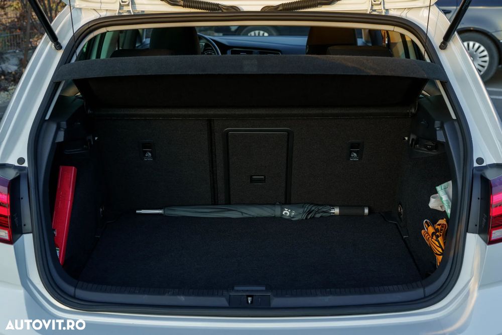 Volkswagen Golf 1.0 TSI Comfortline - 11