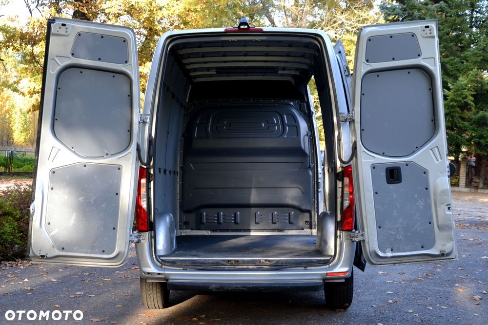 Mercedes-Benz Sprinter - 6