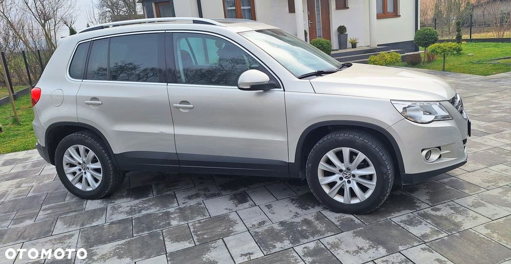 Volkswagen Tiguan - 2