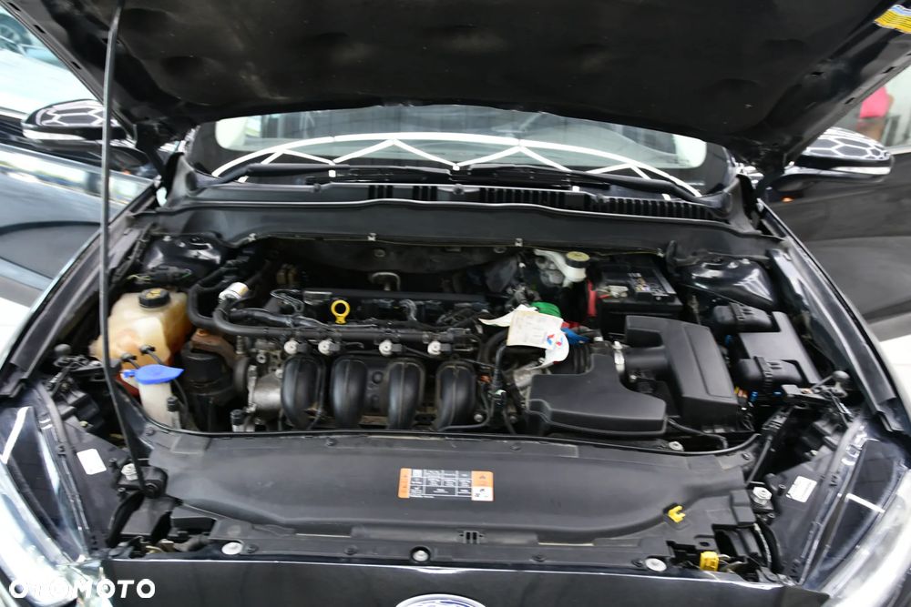 Ford Fusion - 25