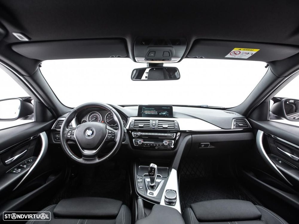BMW 330 e iPerformance — fotografia 6