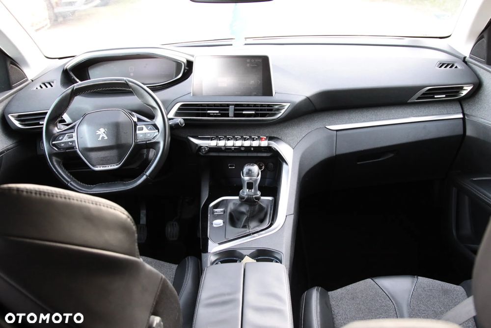 Peugeot 5008 2.0 BlueHDi Allure 7os - 16